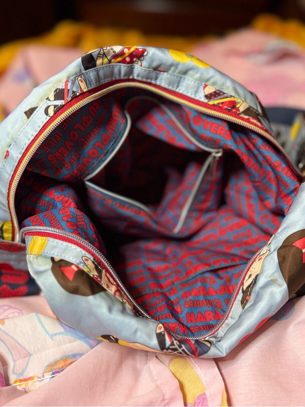 Hula Hooping 50’s styled Harajuku Lovers bag - Picture 2 of 5